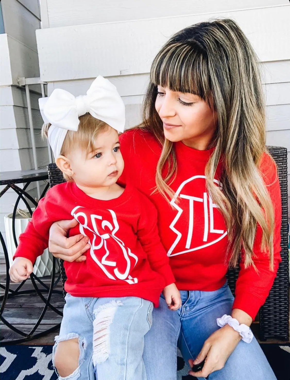 Bestie Pullover • Red