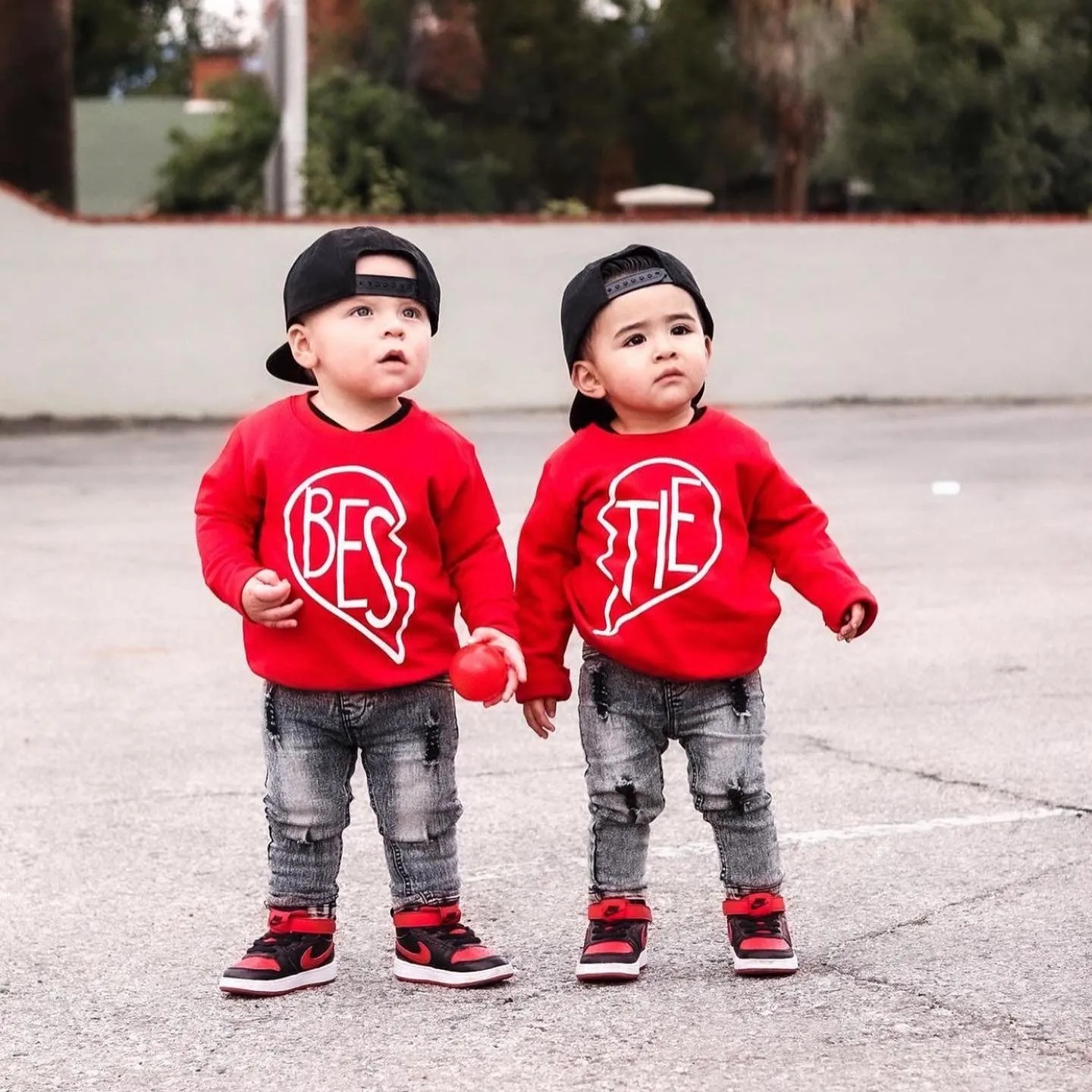 Bestie Pullover • Red
