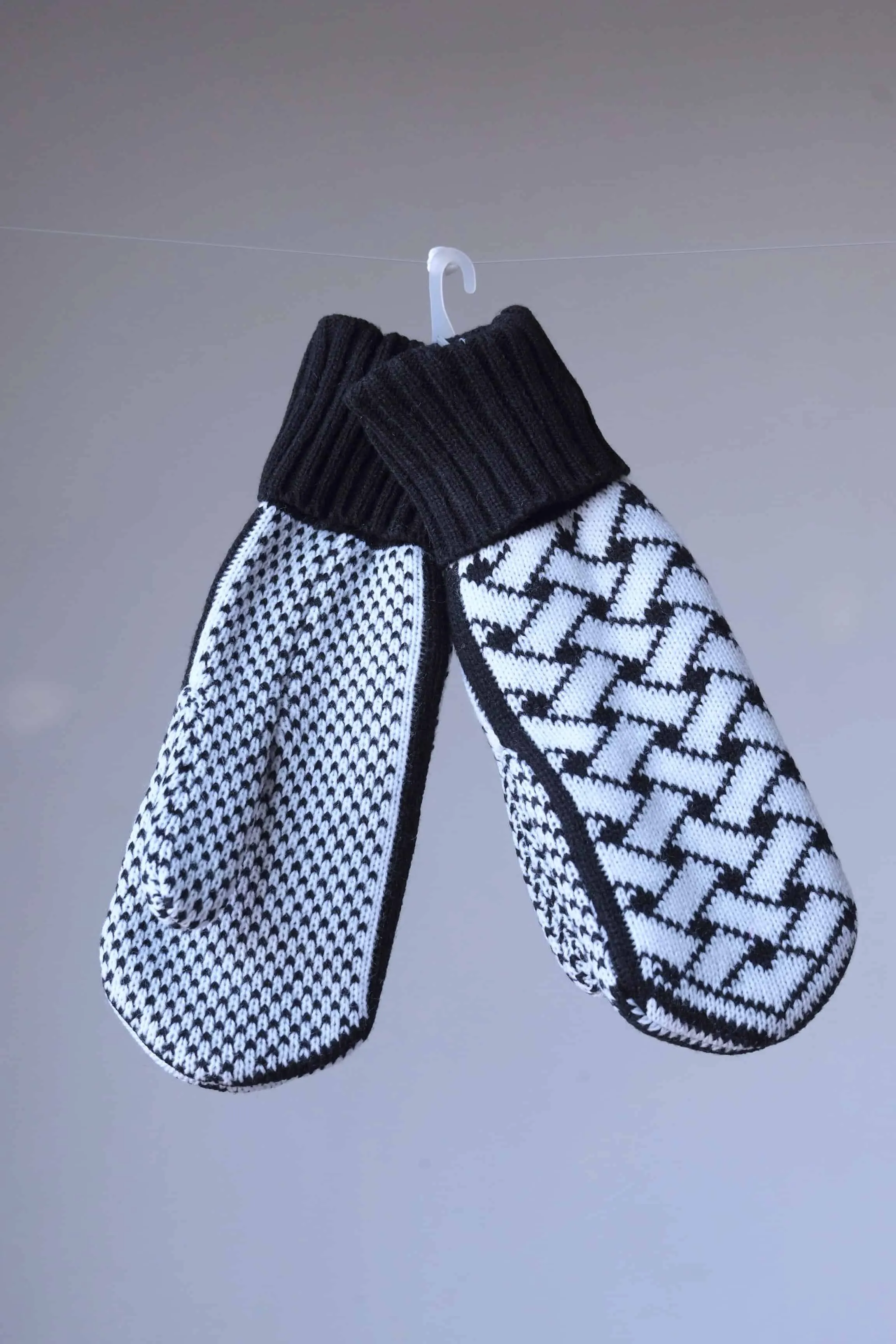 ERGEE Wool Mittens