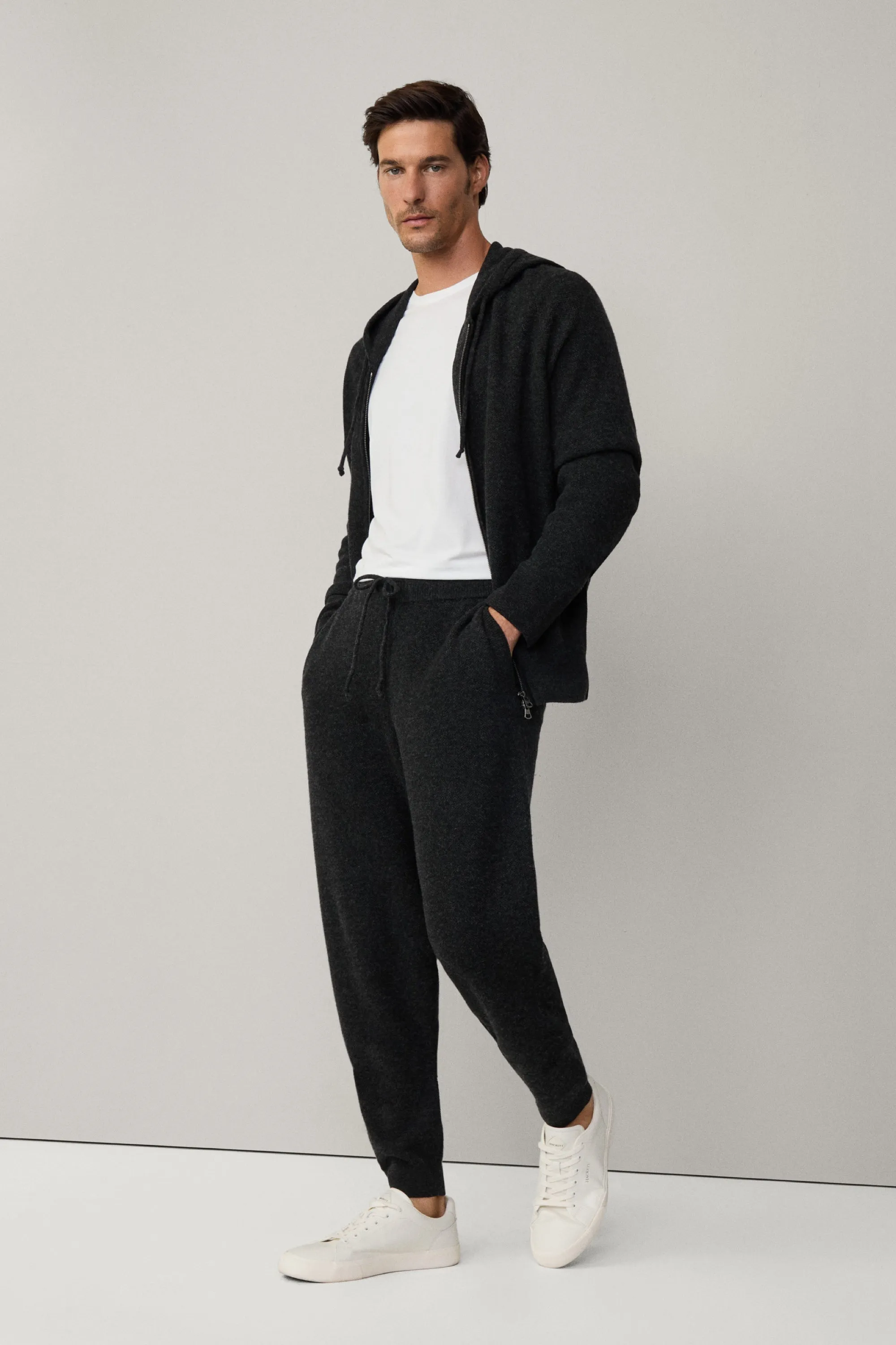 Hackett x Wellwear Cashmere Lounge Set