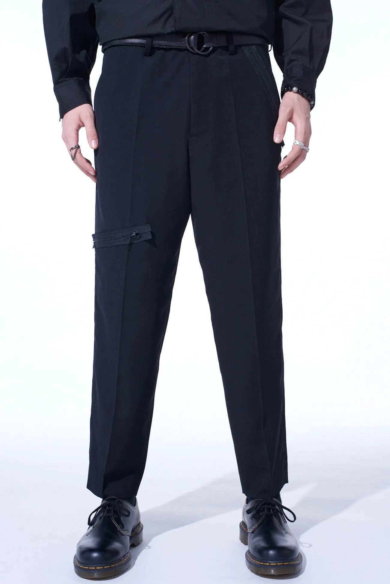 PE/GABARDINE ZIPPER-TAPED SLIM PANTS